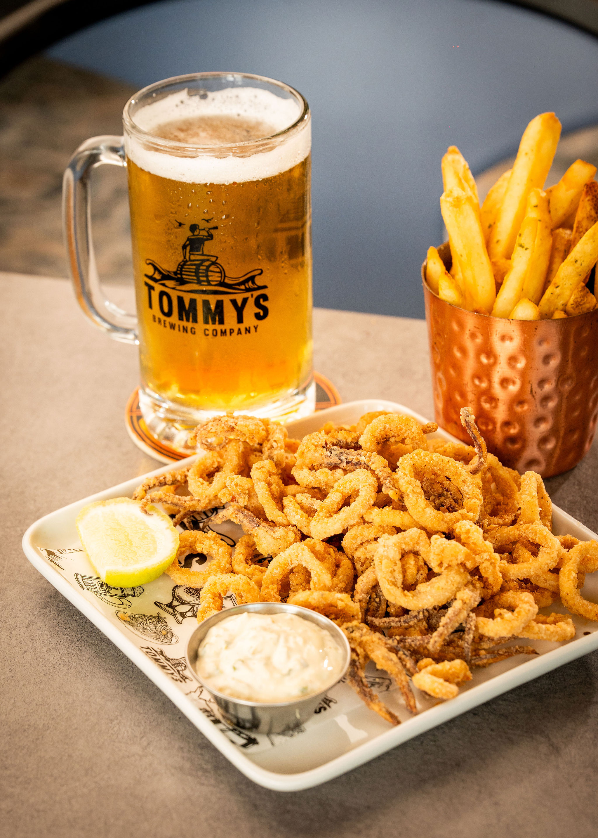 Tommy's chicken and beer platter